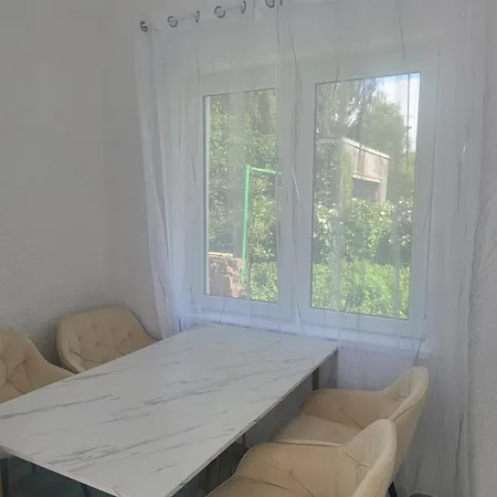 1 Apartments Angels Okb